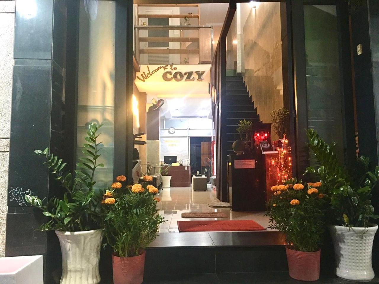 SaiGon CoZy Hotel 241 Pham Ngu Lao Street" Ho Chi Minh-stad Buitenkant foto